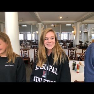 Meet your Posher, Maria